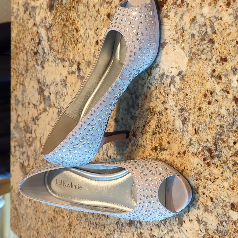 Silver shoe with rhinestones
